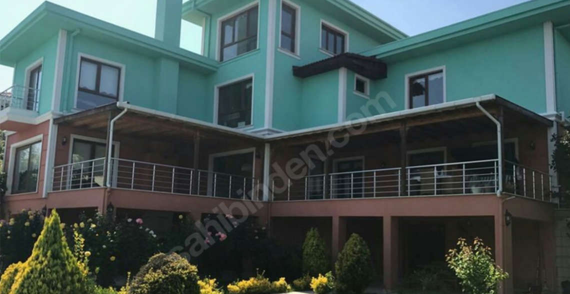 Doğanın Tam İçinde Harika Villa